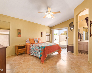 8880 E Red Mountain Lane - Photo Thumbnail 16