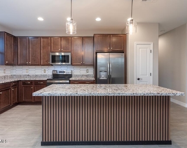 14341 W Smoketree Drive - Photo Thumbnail 9