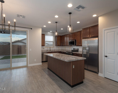 14341 W Smoketree Drive - Photo Thumbnail 6