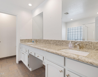 23620 N 42nd Drive - Photo Thumbnail 24