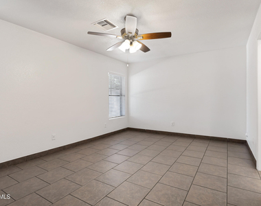 23620 N 42nd Drive - Photo Thumbnail 22