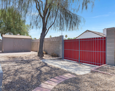 23620 N 42nd Drive - Photo Thumbnail 37