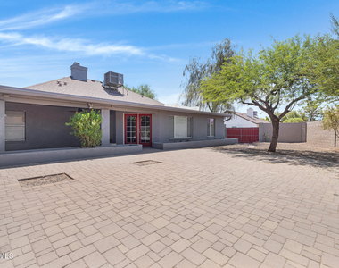 23620 N 42nd Drive - Photo Thumbnail 35