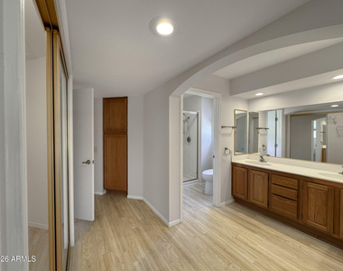 17211 N Desert Glen Drive - Photo Thumbnail 21