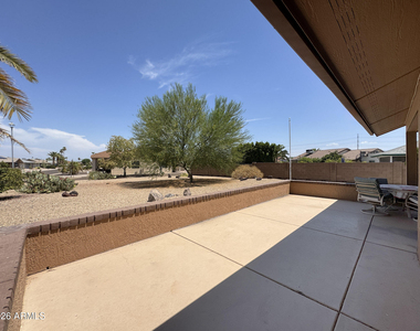 17211 N Desert Glen Drive - Photo Thumbnail 30