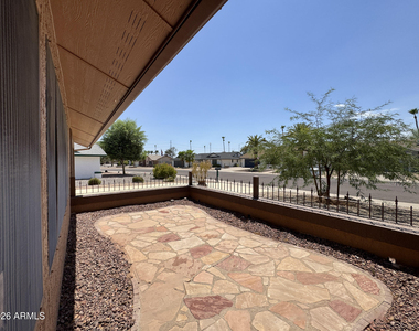 17211 N Desert Glen Drive - Photo Thumbnail 4