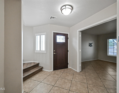9208 W Deanna Drive - Photo Thumbnail 16