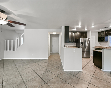 9208 W Deanna Drive - Photo Thumbnail 14