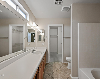 9208 W Deanna Drive - Photo Thumbnail 24