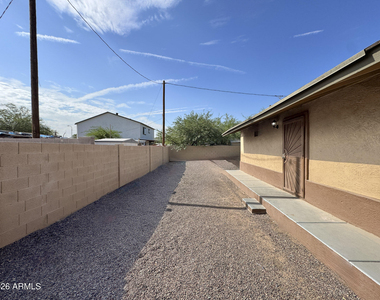 1023 E Old Southern Avenue - Photo Thumbnail 1