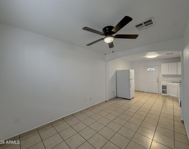 1023 E Old Southern Avenue - Photo Thumbnail 6