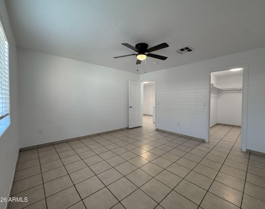 1023 E Old Southern Avenue - Photo Thumbnail 9