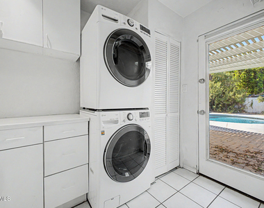 6732 E 6th Street - Photo Thumbnail 25
