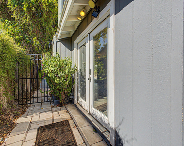 6732 E 6th Street - Photo Thumbnail 32