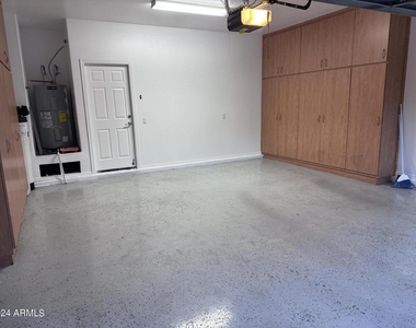 2110 W Kathleen Road - Photo Thumbnail 33