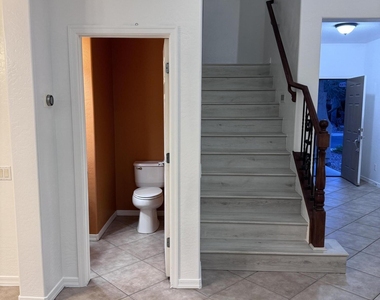 2110 W Kathleen Road - Photo Thumbnail 21