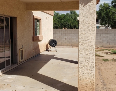 1297 E Birdland Drive - Photo Thumbnail 30