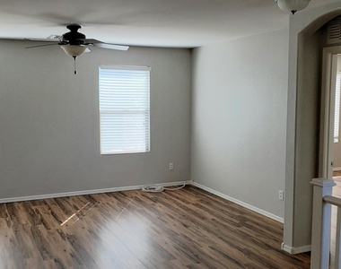 1297 E Birdland Drive - Photo Thumbnail 10
