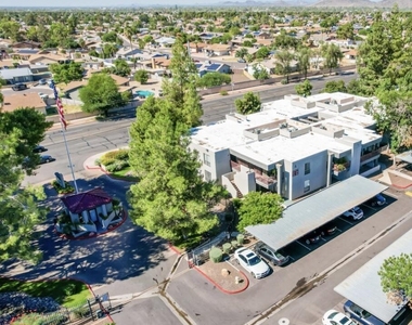 17211 N 35th Avenue - Photo Thumbnail 9