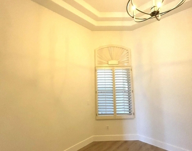16634 S 3rd Place - Photo Thumbnail 27
