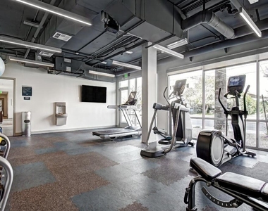 425 W Osborn Road - Photo Thumbnail 25