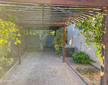 9144 W Villa Rita Drive - Photo Thumbnail 21