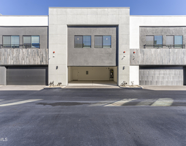 432 S 32nd Street - Photo Thumbnail 55