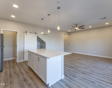 432 S 32nd Street - Photo Thumbnail 17
