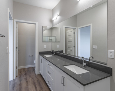 432 S 32nd Street - Photo Thumbnail 34