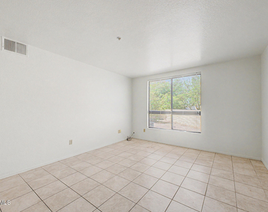 16033 N 25th Street - Photo Thumbnail 2