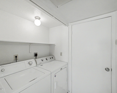 16033 N 25th Street - Photo Thumbnail 23