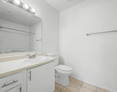 16033 N 25th Street - Photo Thumbnail 9