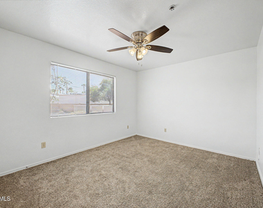 16033 N 25th Street - Photo Thumbnail 20