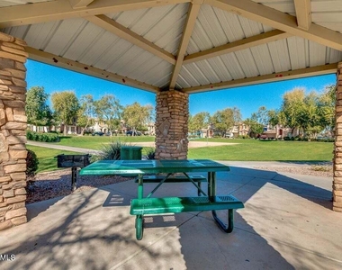 4334 E Carla Vista Drive - Photo Thumbnail 17