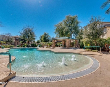 4334 E Carla Vista Drive - Photo Thumbnail 3