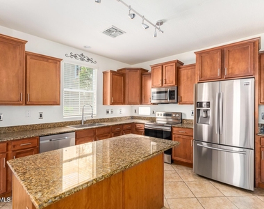 4334 E Carla Vista Drive - Photo Thumbnail 1