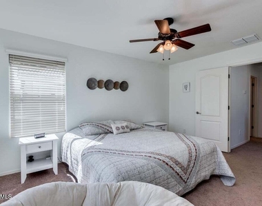 4334 E Carla Vista Drive - Photo Thumbnail 43