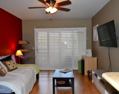 1295 N Ash Street - Photo Thumbnail 2