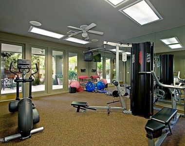 1295 N Ash Street - Photo Thumbnail 8