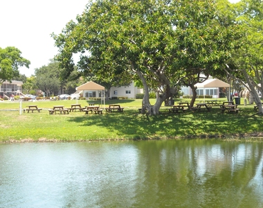 144 Windsor G - Photo Thumbnail 28