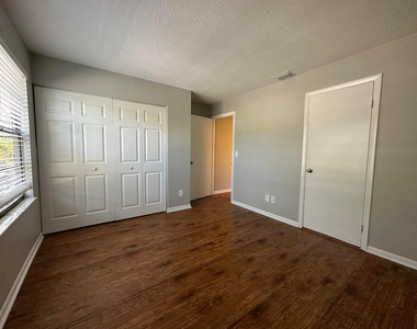 5145 Breckenridge Place - Photo Thumbnail 3