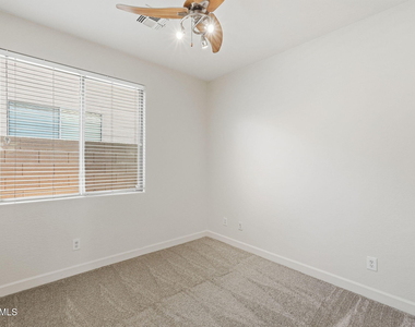 39518 N White Tail Lane - Photo Thumbnail 22