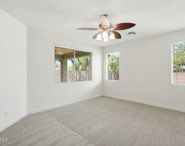39518 N White Tail Lane - Photo Thumbnail 16