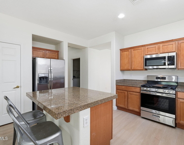 39518 N White Tail Lane - Photo Thumbnail 8
