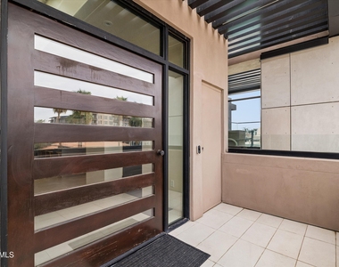 7381 E 6th Avenue - Photo Thumbnail 2