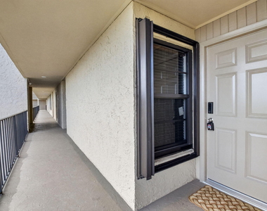 13 Royal Palm Way - Photo Thumbnail 25