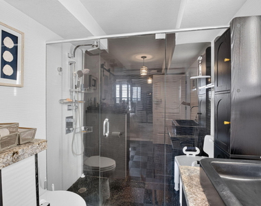 13 Royal Palm Way - Photo Thumbnail 33