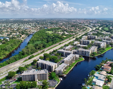 13 Royal Palm Way - Photo Thumbnail 30