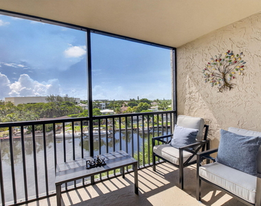 13 Royal Palm Way - Photo Thumbnail 9
