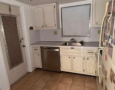 601 Pine Drive - Photo Thumbnail 2